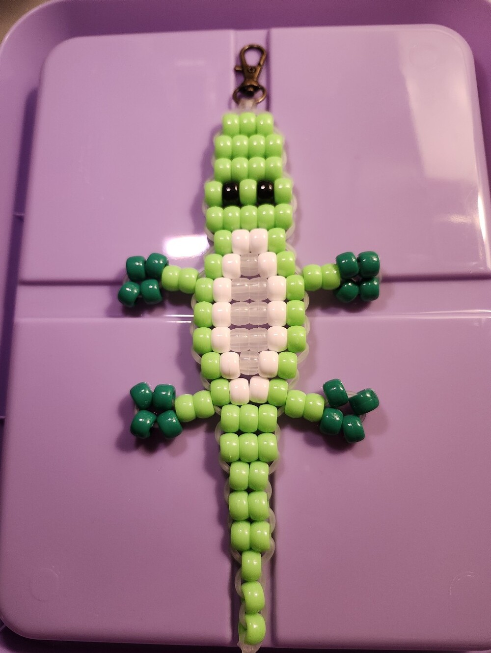 Crocodile UV Color Changing Pony Bead Keychain